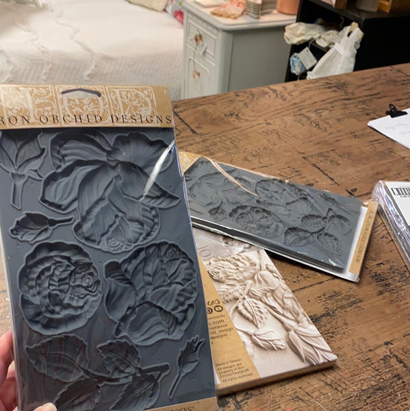 Roses Mould
